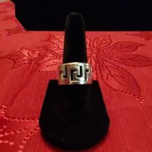 Silver ring with Unique Cutouts costume jewelry